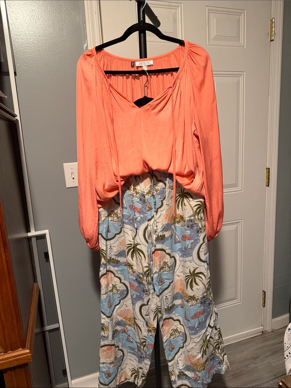 Cynthia Rowley Wide-Leg Tropical Print Pants in Blue, Cream & Green - Picture 4 of 6